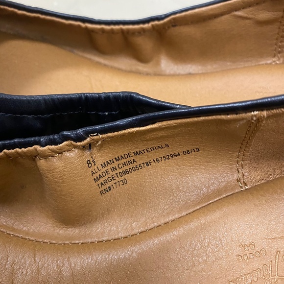 Flats - Picture 2 of 4